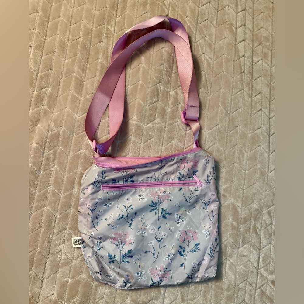 Vera Bradley Summer Pink Lighten Up Hipster Crossbody - Picture 3 of 9
